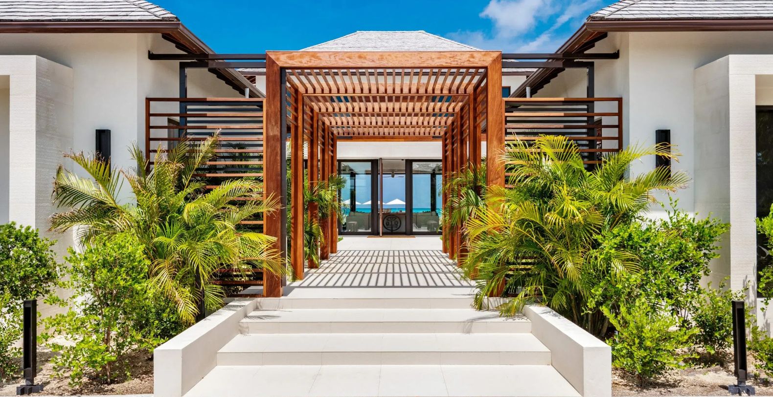 Vision Beach Turks & Caicos Vacation Villa - Grace Bay, Providenciales